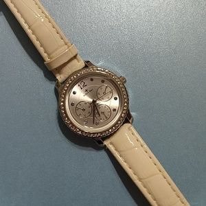 Stunning Bella and Rose watch